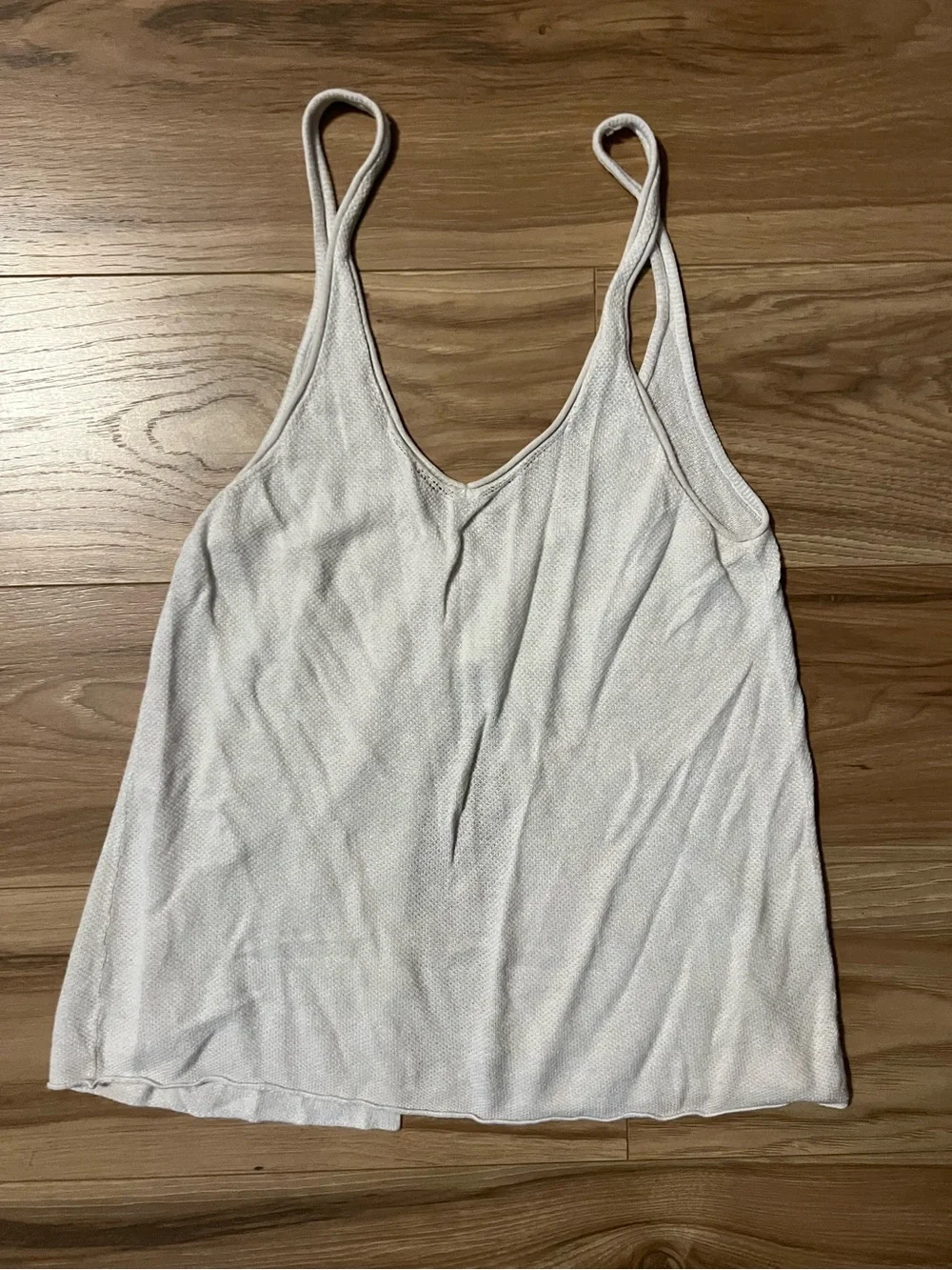 Lululemon Women’s White Flowy Tie Back V-Neck Tank Top - Picture 1 of 5